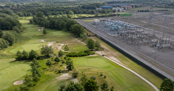 Ineens waren twee holes weg